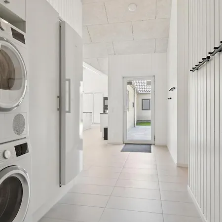 Amazing In Glesborg With Sauna Holiday home *