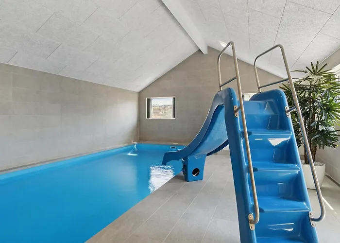 Amazing In Glesborg With Sauna Glesborg