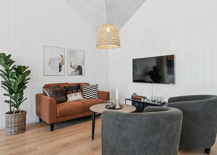 Amazing In Glesborg With Sauna * Glesborg