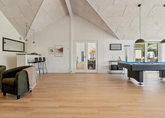 Amazing In Glesborg With Sauna *